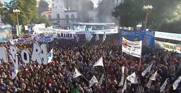El mensaje completo de Cristina Kirchner a la Plaza de Mayo colmada