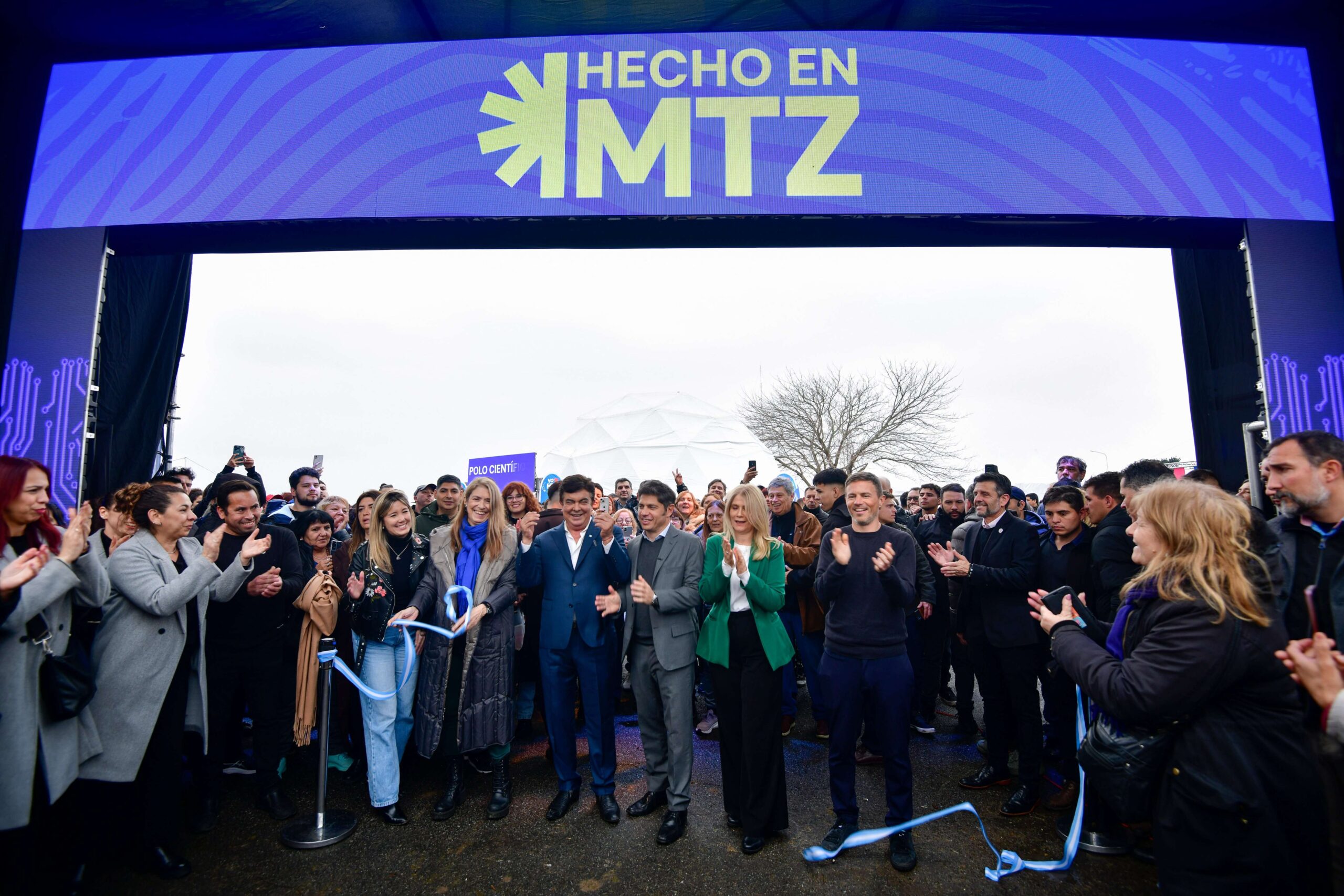 Kicillof y Magario encabezaron la apertura de la Expo “Hecho en MTZ”