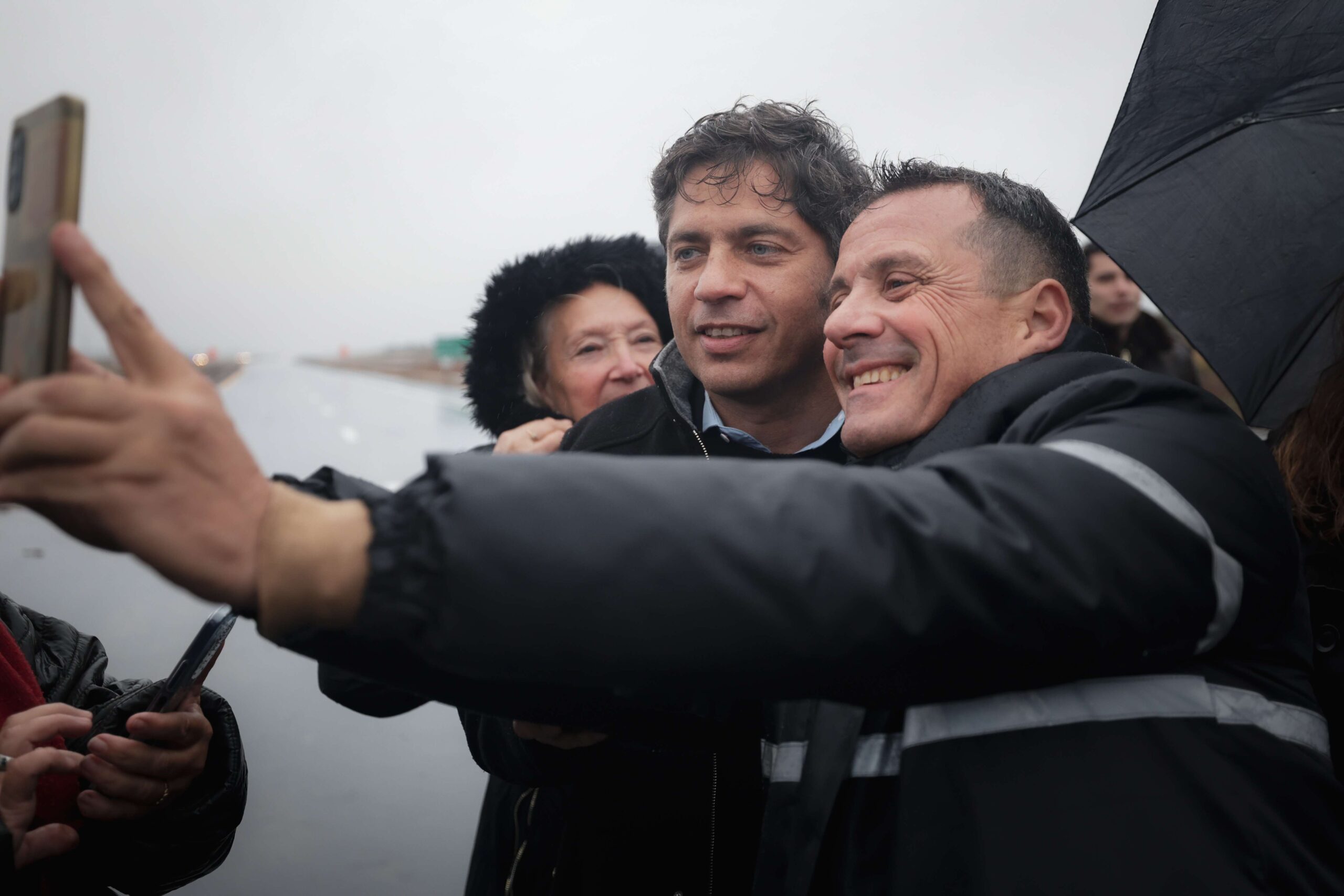 Kicillof inauguró un nuevo tramo de las obras sobre la Ruta Provincial N°11