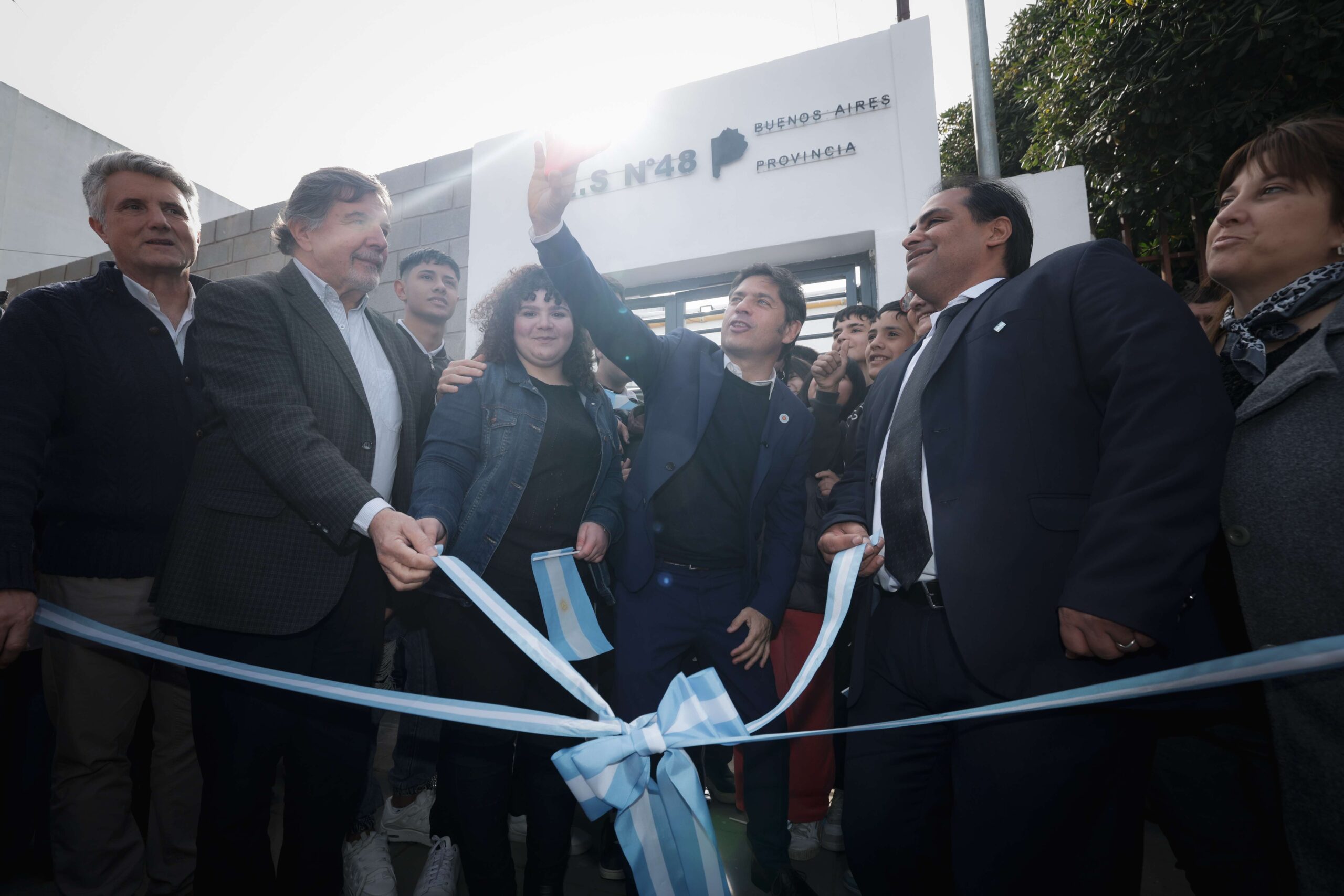 Kicillof y Katopodis inauguraron el nuevo edificio de la Escuela Secundaria N°48