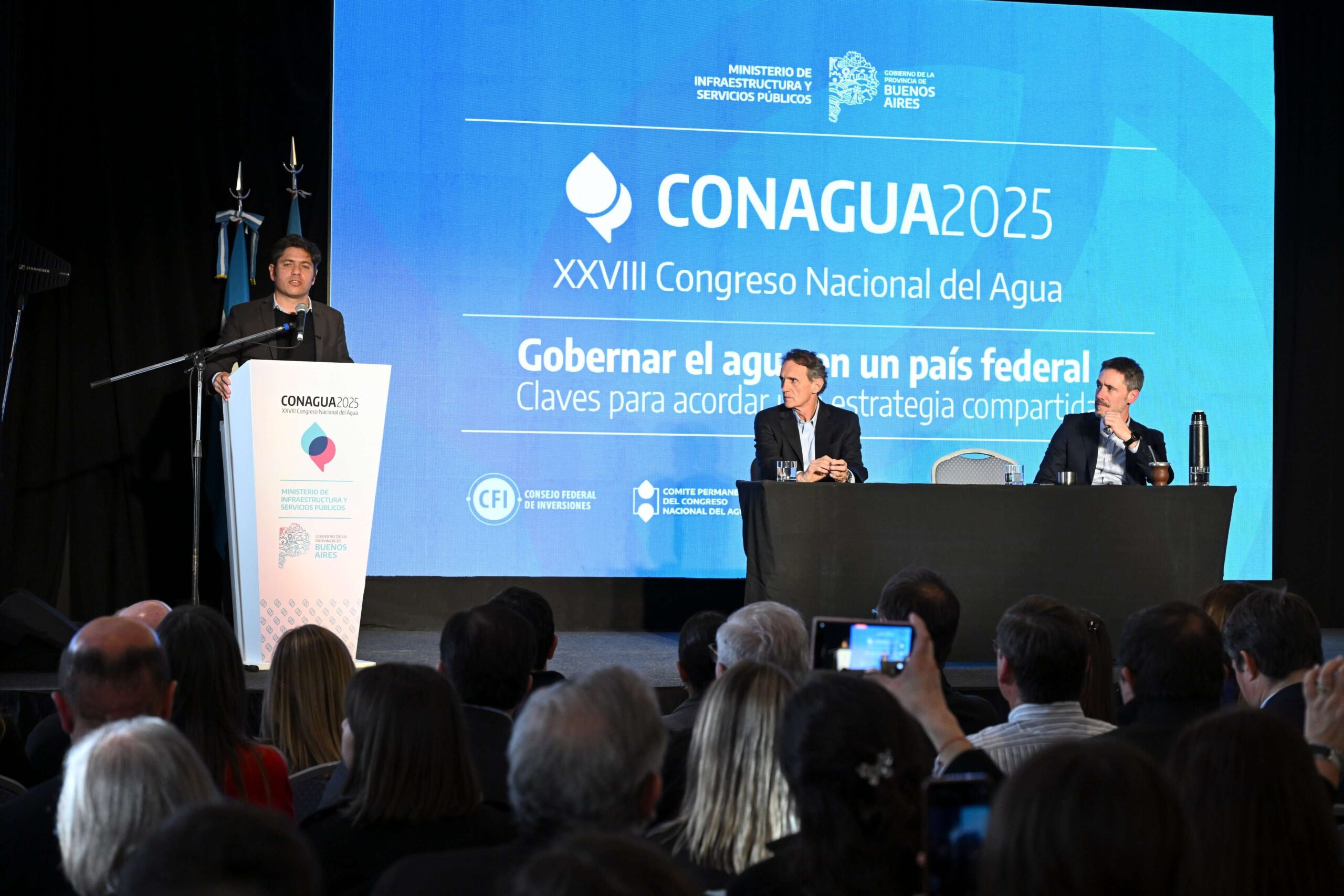 Kicillof encabezó el cierre del Congreso Nacional del Agua