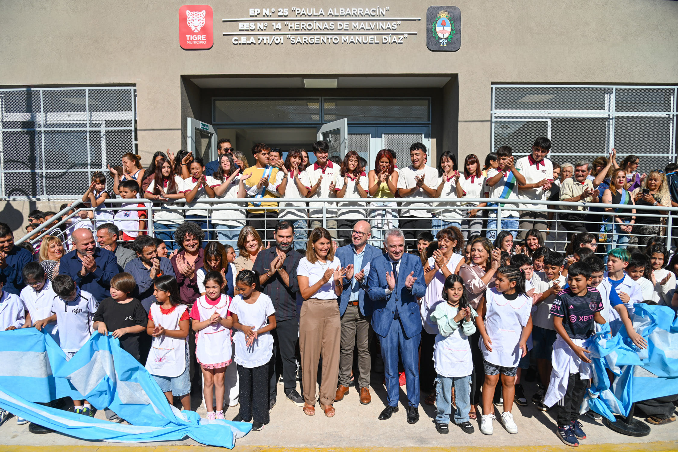 Julio Zamora inauguró el nuevo edificio de la EP N.° 25, la EES N.° 14 y el CEA N.° 711/01
